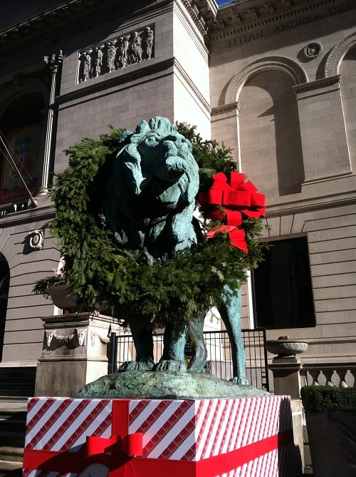 Art Institute of Chicago Wreathing of the Lions Ceremony Chicago on